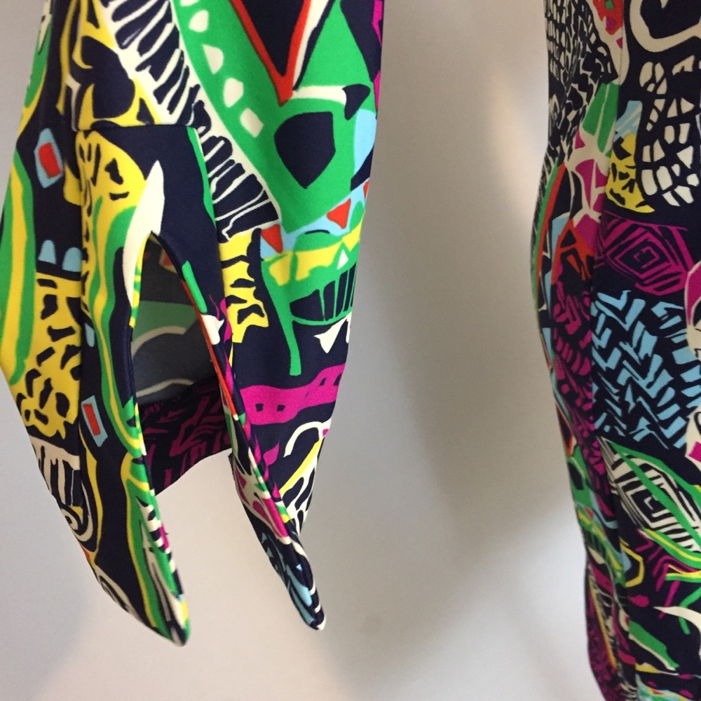 ✨ MAKE OFFER ✨
{JUDE CONNALLY} ABSTRACT PRINTED TUNIC DRESS - Picture 4 of 9